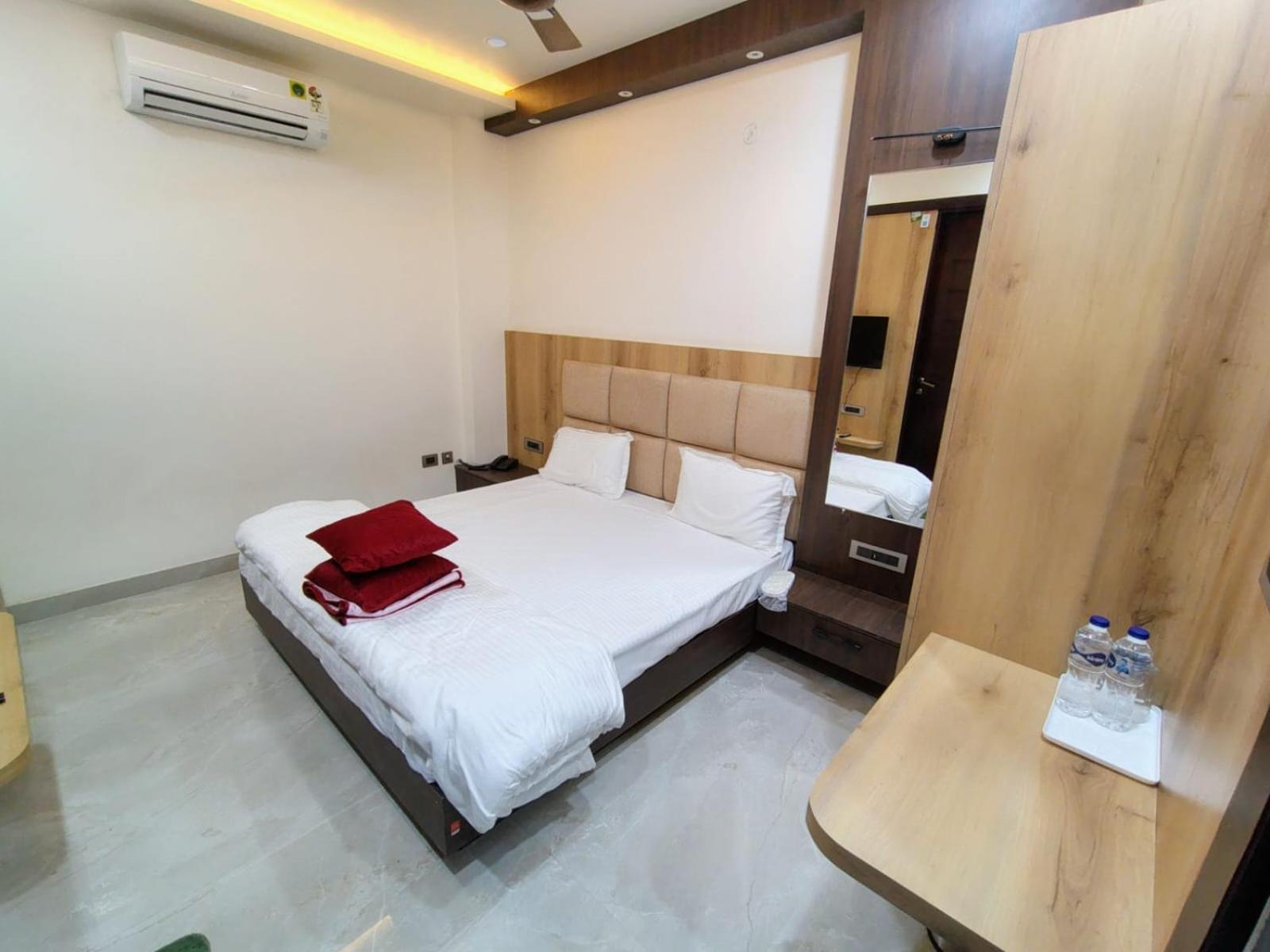 Celebration Guest House لاكناو المظهر الخارجي الصورة