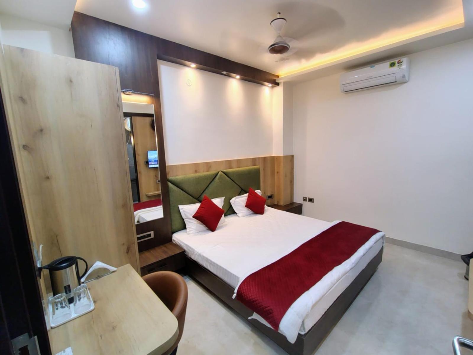 Celebration Guest House لاكناو المظهر الخارجي الصورة